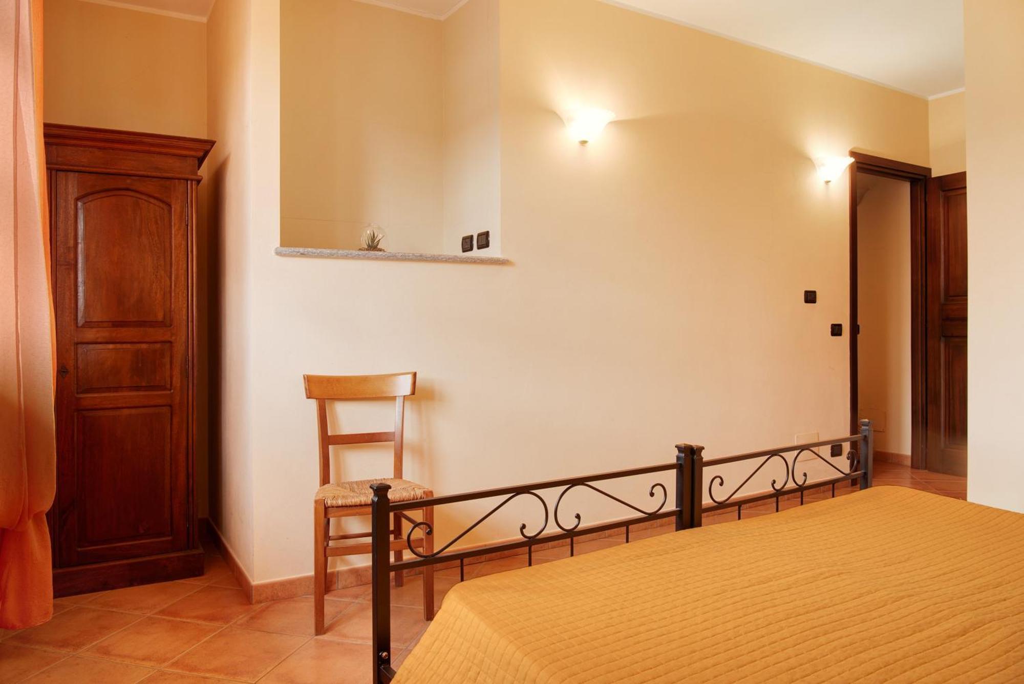 Arneis Villa *